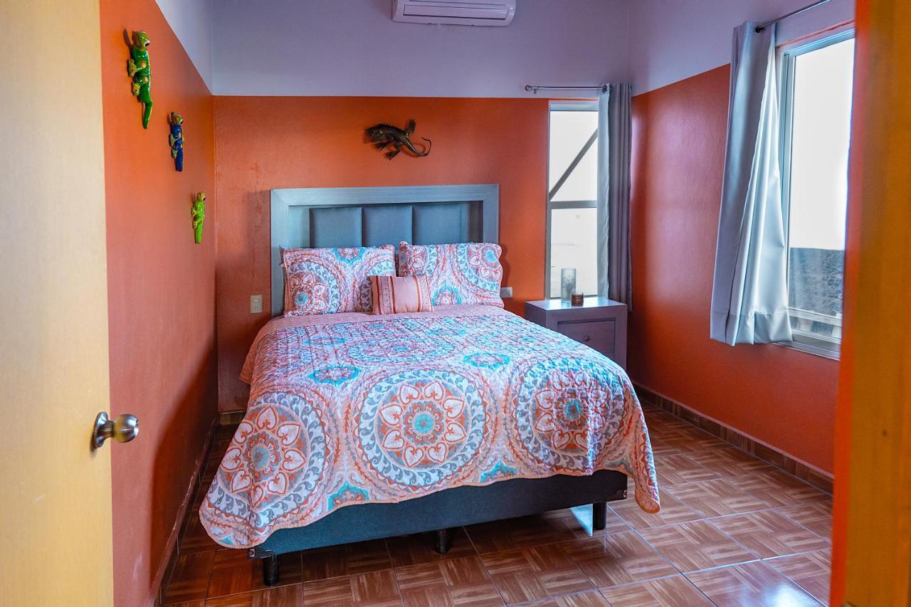 Casa Belen - Beautiful Beach View Home On Stone Island Isla La Piedra Екстер'єр фото